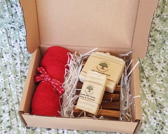 Handmade Soap Gift Box with Accessories. Free Postage. Plastic free natural ingredients, Free From Cruelty, Parabens, Plastic Free - UK