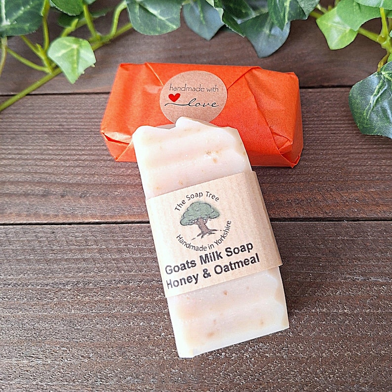Handmade Goats Milk Soap: Honey Oat, Gentle Cold Process Approx 40g