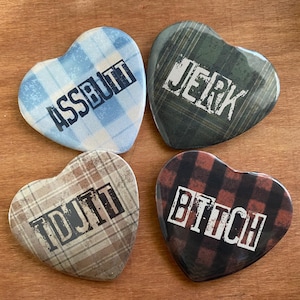 Team Free Will Supernatural Pins - 5 cm hjärtformade knappar baktill bild 1