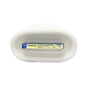 Puede incluir: Un rollo de entretela fusible Pellon FF78F1 Flex-Foam 1-Sided blanco. La etiqueta del producto es azul y blanca, con texto negro. El rollo tiene forma ovalada y parece estar hecho de un material suave y flexible, adecuado para proyectos de manualidades y decoraci&oacute;n del hogar.