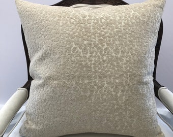 Glamorous Pillow Cover in CHEETA