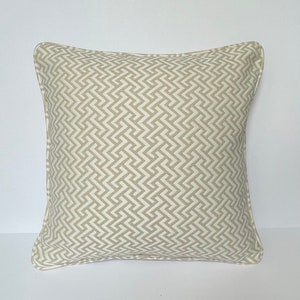 18” Neutral Pillow Cover