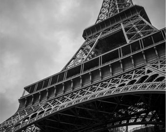Eiffel Tower -  PDF cross stitch pattern