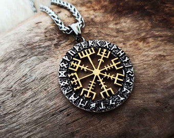 Goldenes Vegvisir im Runenkreis in Edelstahl gefertigt