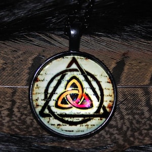 Triquetra Triangle