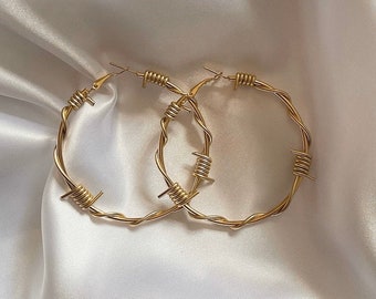 Large gold barbed wire hoop earrings - 6cm gold tone