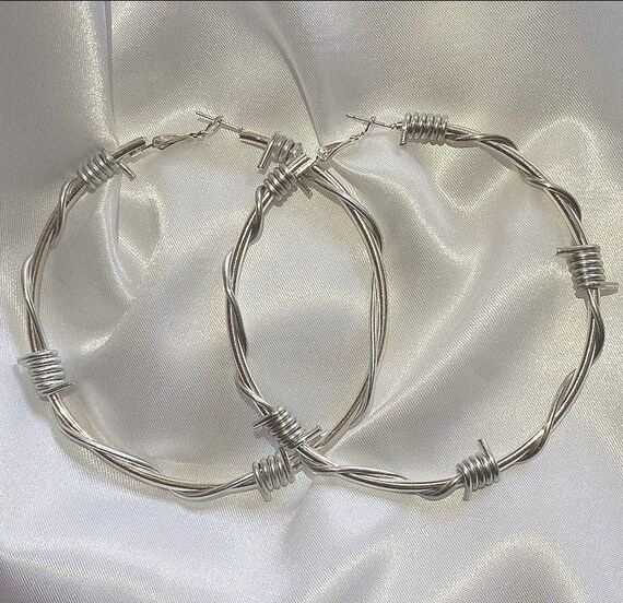 Barbed wire hoops sale