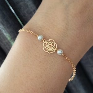 conjunto de joyas de flores de boda de acero inoxidable conjunto de perlas novia boho Melyna blanca cadena de oro de flor rosa personalizable imagen 5