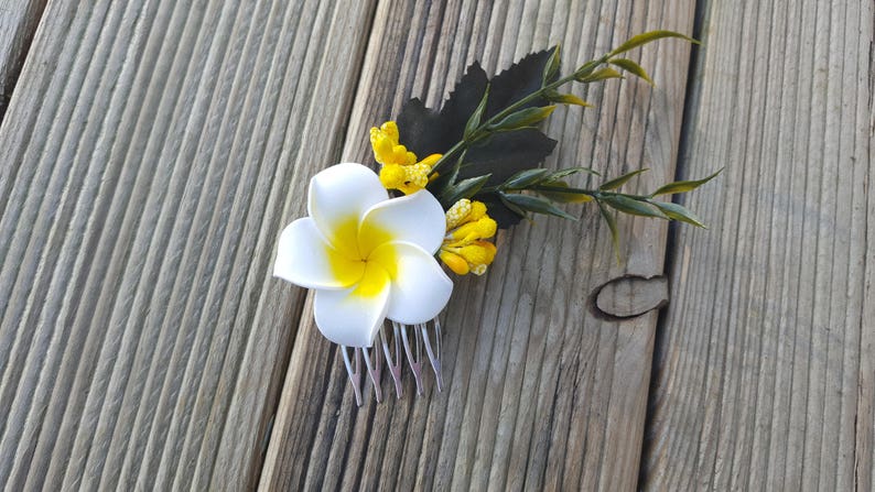 wedding adornment tahitia tiare flowers of the frangipani Islands white yellow rustic adjustable handmade earrings offered