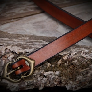 Ceinture sur mesure fine en cuir couleur unie Marron Boisé