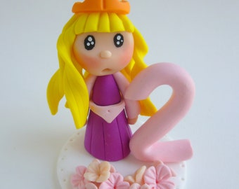 Figurine princesse la belle au bois dormant pour un gâteau d'anniversaire