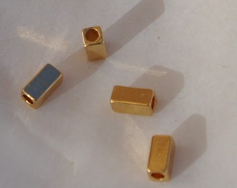 Rectangle avec trou 4 x 2 mm créations bijoux plaqué or