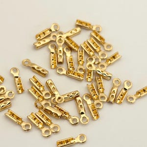 Juego de 2 extremos de cadena muy finos - MIYUKI, agujero de 0,5 mm, baño de oro