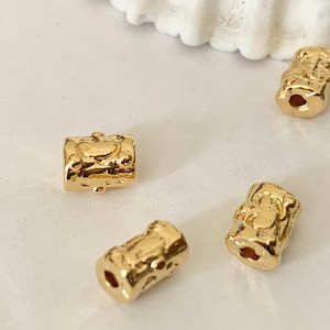 Gravierter Abstandshalter 6x7,5mm vergoldet, Perlen für goldene Edelsteine