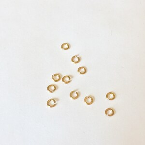 Lot Anneaux brisés ronds 2,5mm mini anneaux ouverts plaqué or 24 carats, anneaux de jonction image 2
