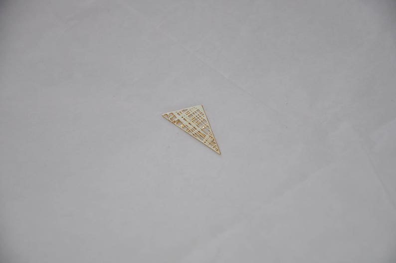 PENDENTIF TRIANGLE Plaqué OR filigrane 11x25 mm image 4