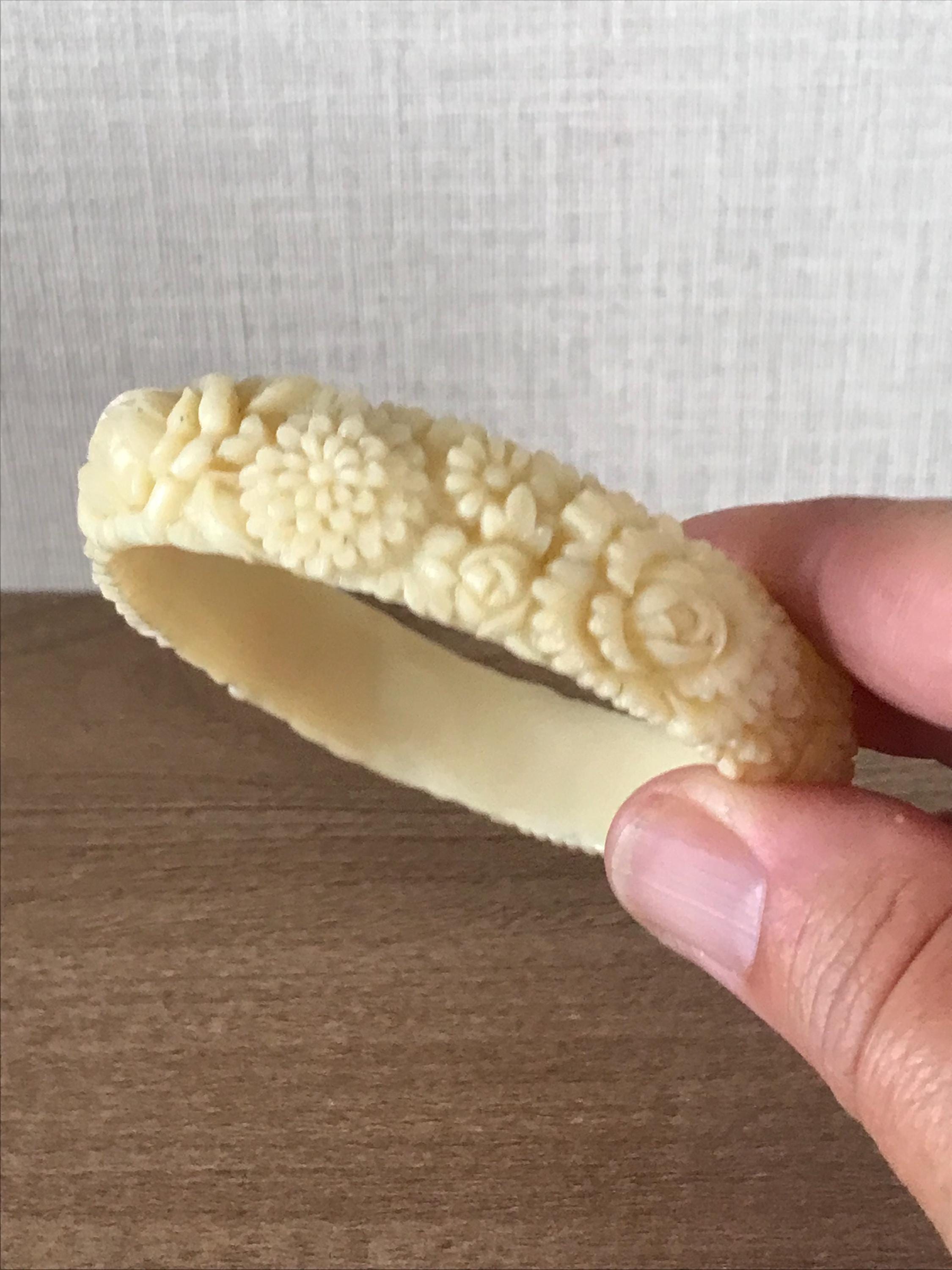 セルロイドのバングルたち | こよなくアンティーク