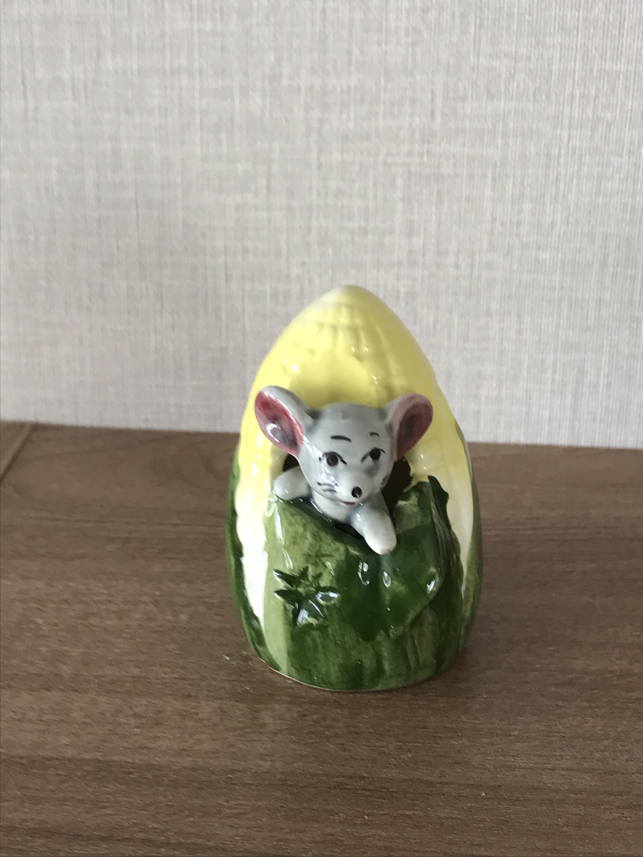 Vintage Kitsch Ceramic Mouse in a Corn on the Cob Toothpick Holder