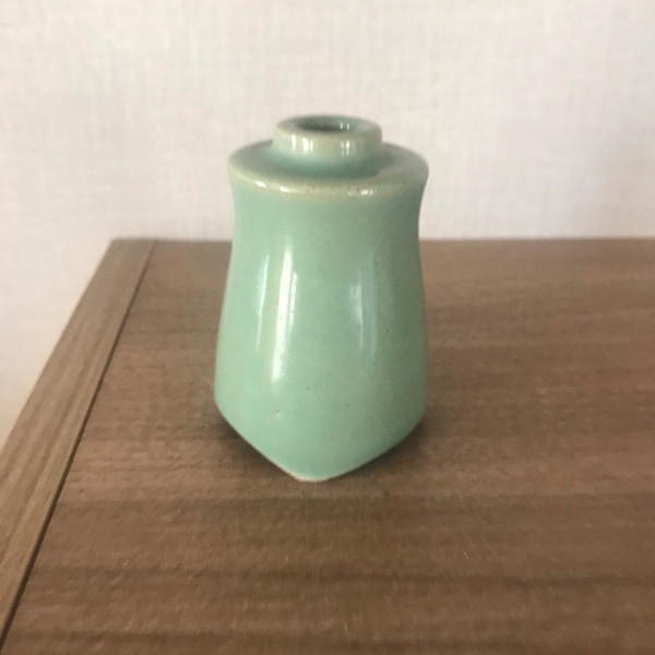 Vintage Green Glaze Ceramic Pie Funnel/Vent