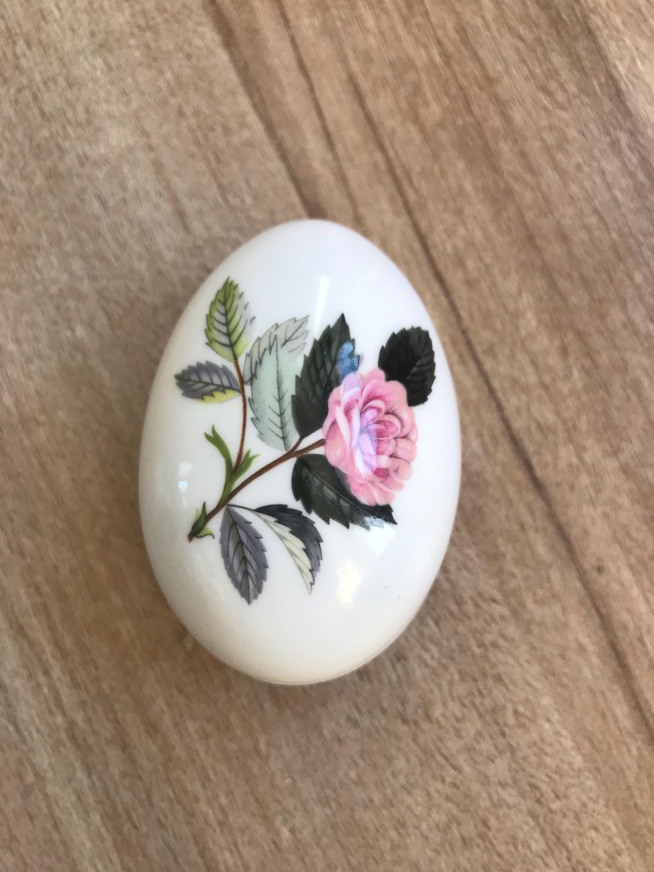 Vintage Wedgewood Bone China Hathaway Rose Design Egg Shaped
