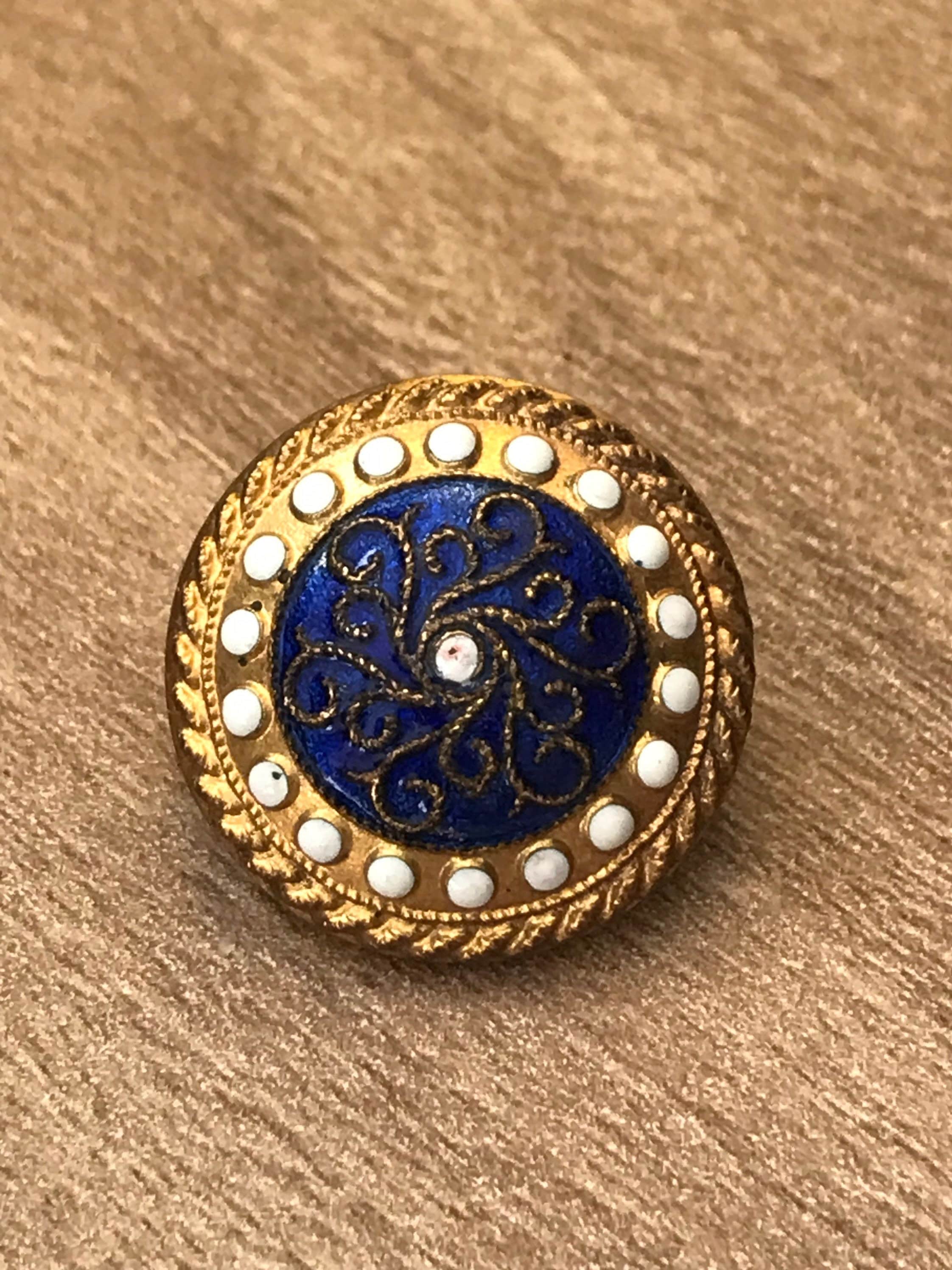 アンティーク ゴールド ピンチベック ブローチ、中央はブルーの七宝