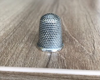 Antique Charles Horner Chester Silver Thimble Size 9 - Date Letter f 1906