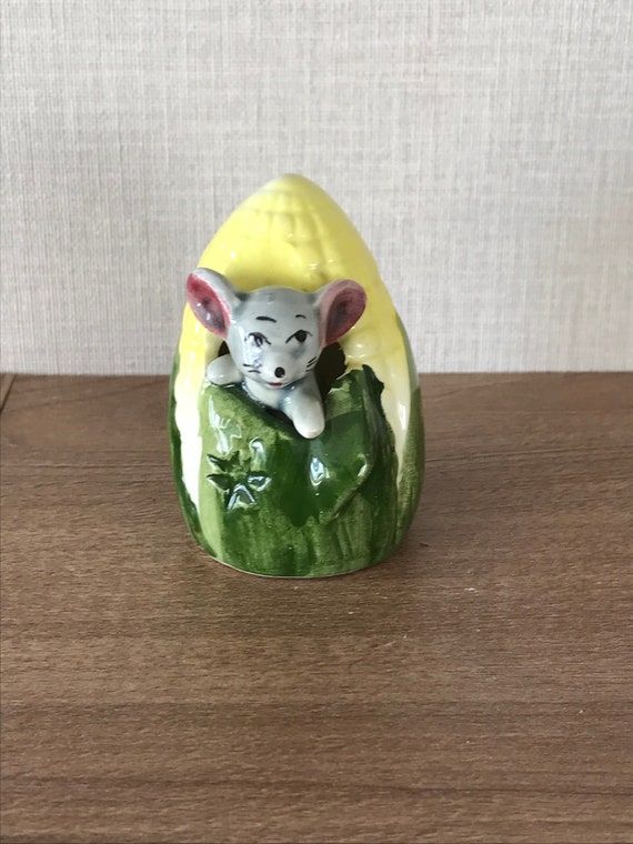 ・Mouse on corn cob・１９８１年・１４cm・ Cop・ Vintage Kitsch Ceramic Mouse in a Corn on the Cob Toothpick Holder