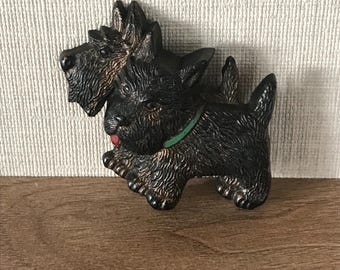 アンティーク　黒いスコティッシュテリア　フィギュリン ヴィンテージ かわいい 初期プラスチック スコティッシュ テリア犬 2
