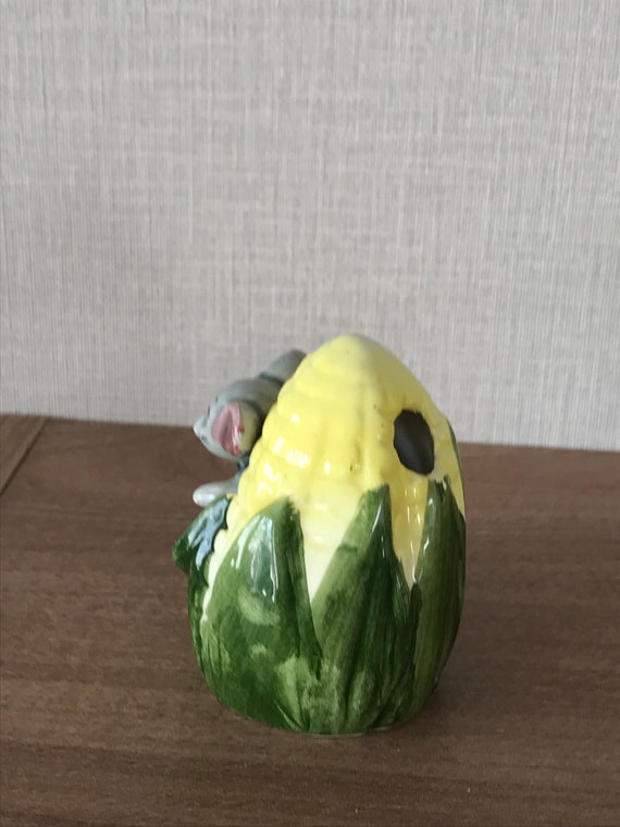 Vintage Kitsch Ceramic Mouse in a Corn on the Cob Toothpick Holder