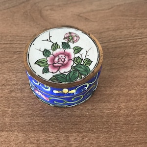 Vintage Cloisonne Brass and Floral Enamel Pill/Trinket Box with a Turquoise Enamel Interior