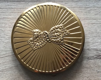 Vintage Gold Tone Metal Compact with Bow Detail - Mid Century