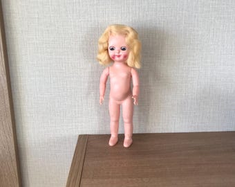 poupée vintage RODDY « made in England » avec tête tournante