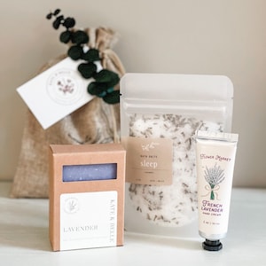 Lavender Spa Gift Set: Burlap Bag, Soap, Hand Cream, Bath Salts