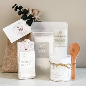 Mom Spa Gift Bag, Self Care, Pampering Gift, Mini Spa Set, New Mom, Co-Worker Gift, Teacher Appreciation, Christmas Gift, You Got This