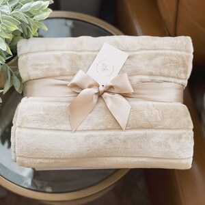 Etsy cosy blankets hotsell