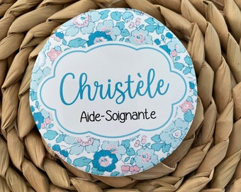 Badge SOIGNANTS 75 ou 58 mm pour infirmière, aide-soignante, sage-femme , médecin, pédiatre Chirurgien