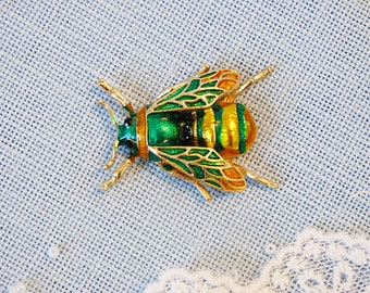 Sujetador de agujas magnético con forma de escarabajo de esmalte verde: accesorio para costura y acolchado.