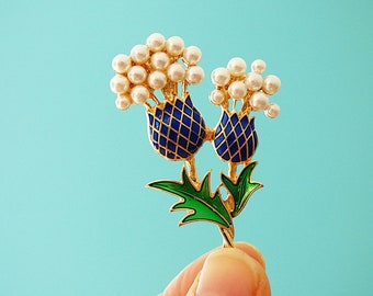 Thistle Magnetic Needle Minder: Handmade Sewing Accessory