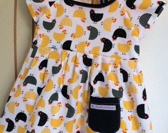 Pretty dress pattern "hens" yellow, black and white, 90 cm