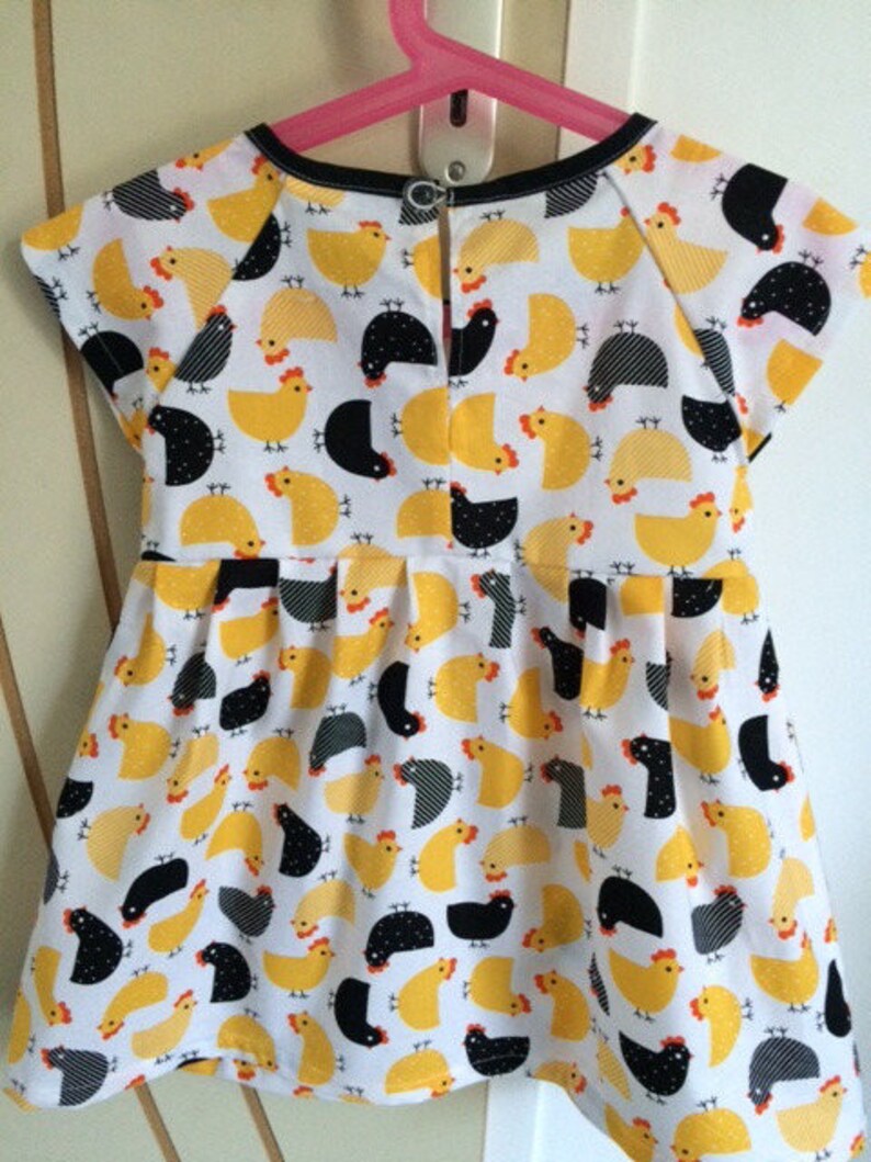 Jolie Robe motifs Poules jaune, noire et blanche, 90 cm image 4