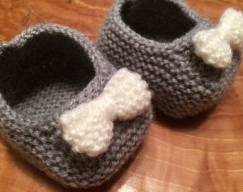 Chaussons "ballerines" gris et blanc 3 - 6 mois