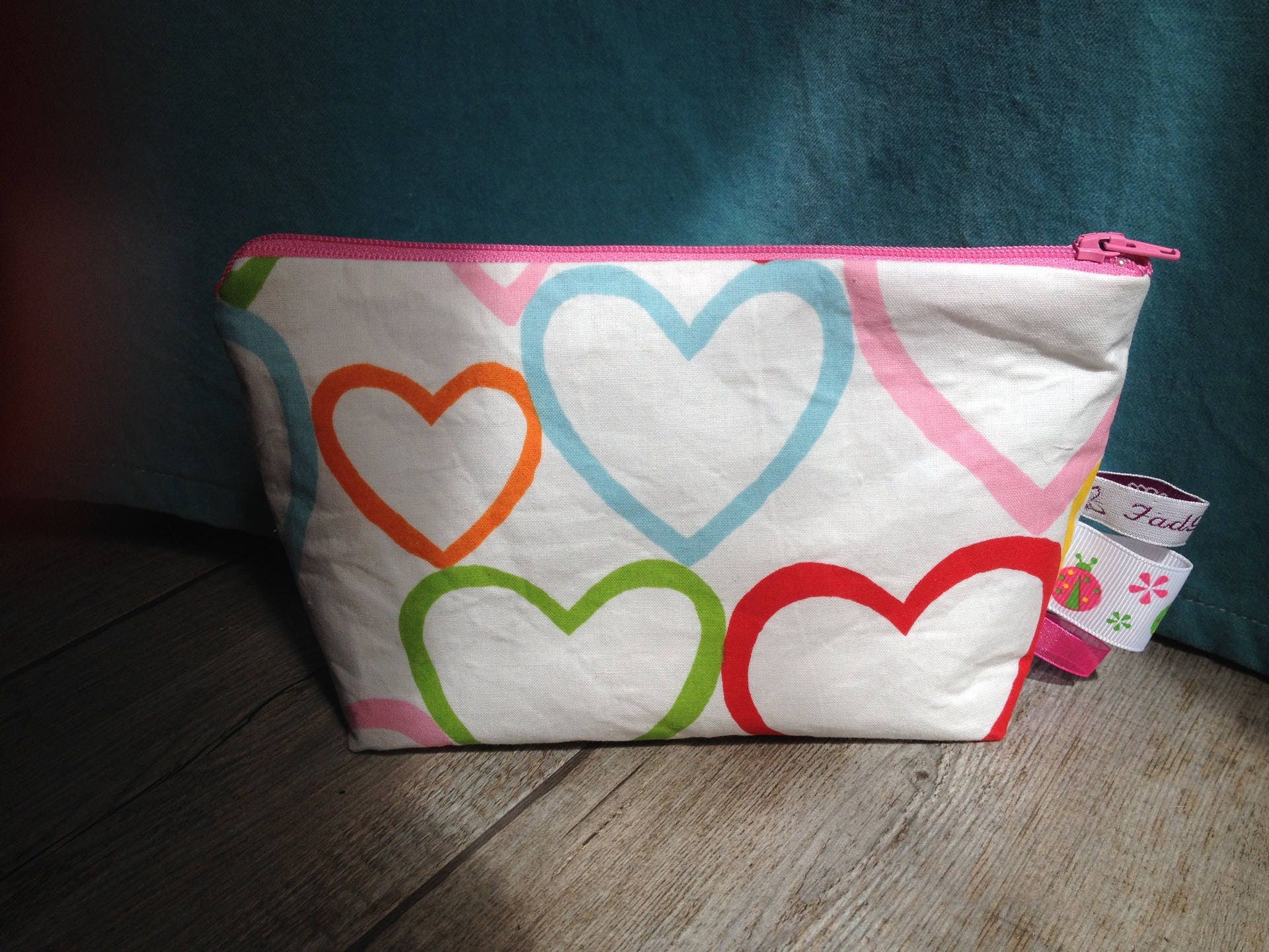 Jolie Trousse Triangle, Pour L'école ou à Maquillage Coeurs