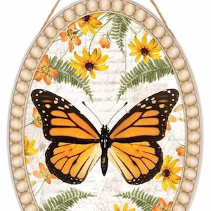 Monarch Butterfly Oval Wreath Sign
