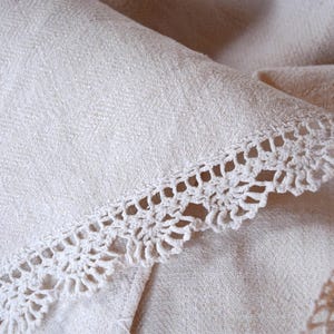 Heavy Nubby Heavy CrochetLace edge Bedspread Antique Hemp Homespun Organic Linen Textile Vintage Coverled Throw
