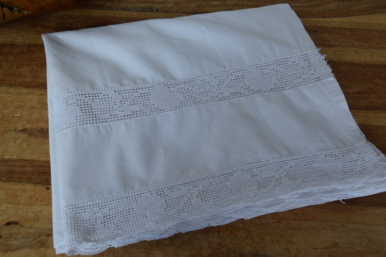 1920 French Linen Sheet Flower Patterns Handmade Organic Linen Upholstery Fabric Beautiful Lace Home Decor Antique C