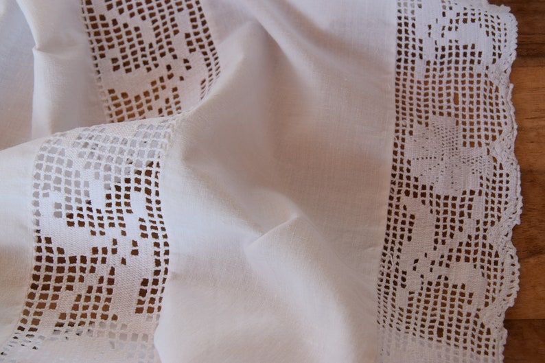1920 French Linen Sheet Flower Patterns Handmade Organic Linen Upholstery Fabric Beautiful Lace Home Decor Antique C