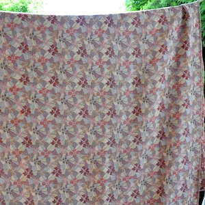 Vintage bedspread, made of antique cotton, woven, organic textile, vintage blanket, cheerful, eye-catching throw