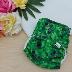 Pocket diapers, cloth diaper, modern, Gamer, summer diaper, cloth diaper cover, washable diaper, reusable diaper, cloth nappy, Zombie, green