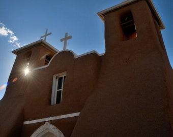 ST. FRANCIS Of ASSISI Mission Church, The Adobe Church Was Completed in 1816 in Rancho de Taos, In Northern New Mexico.