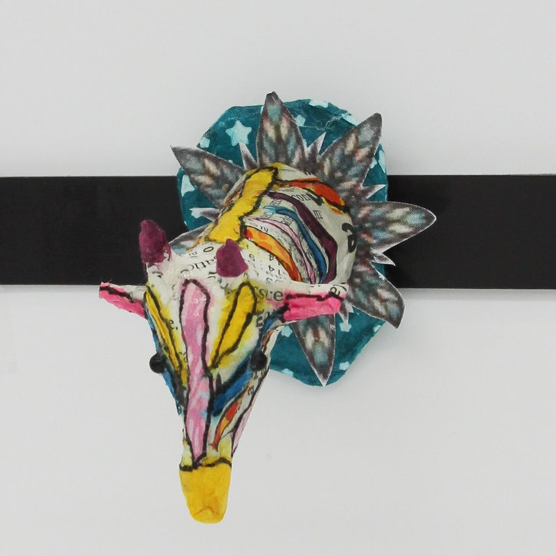 Paper mache giraffe magnet image 3